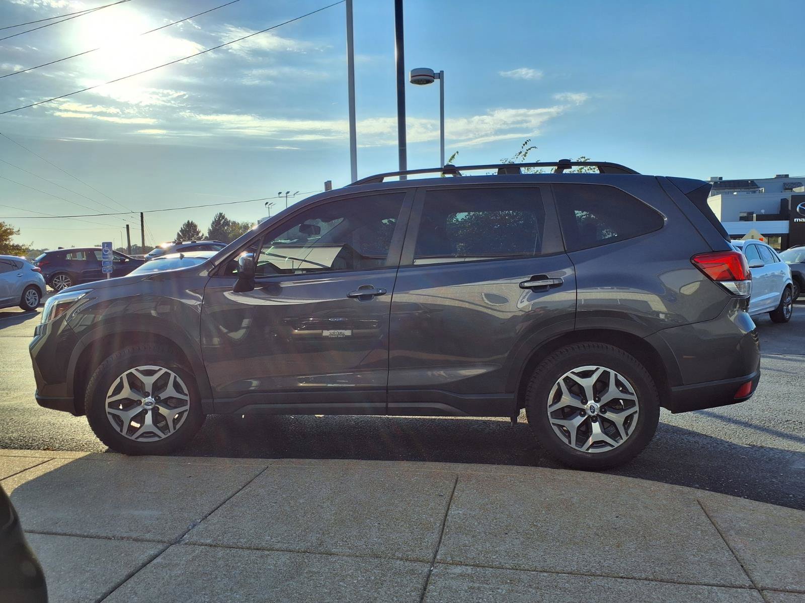 Used 2021 Subaru Forester Premium AWD/4WD image 35