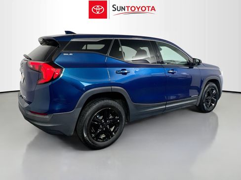Used 2020 GMC Terrain SLE AWD/4WD image 4