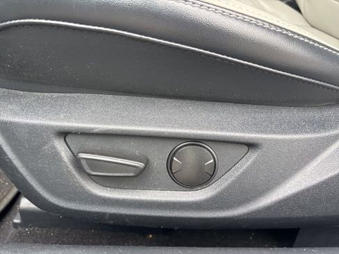 Used 2024 Ford Mustang Premium image 16