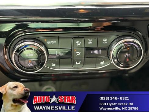 Used 2025 Chevrolet Trax RS w/ Sunroof Package FWD image 16