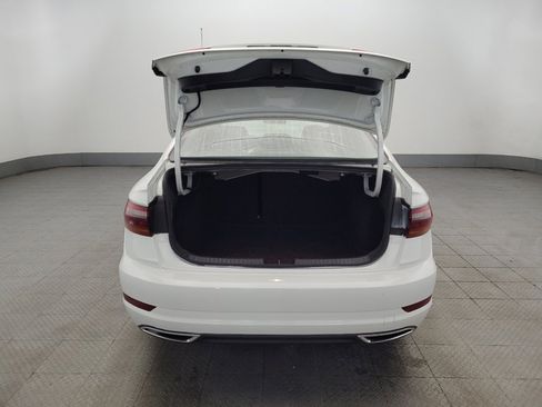 Used 2019 Volkswagen Jetta R-Line image 29