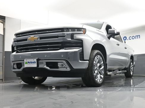 Used 2020 Chevrolet Silverado 1500 LTZ w/ LTZ Premium Package AWD/4WD image 6