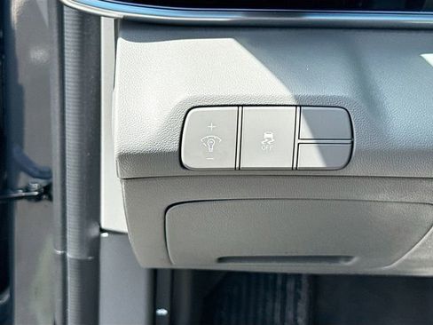 Used 2024 Hyundai Elantra SEL image 10