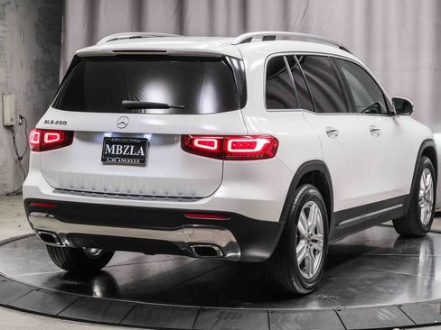 Certified 2023 Mercedes-Benz GLB 250 image 4