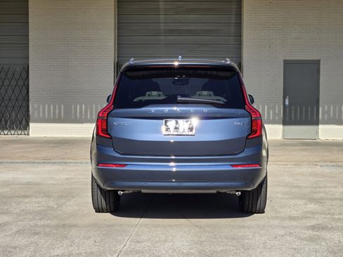 New 2026 Volvo XC90 B6 Ultra w/ Protection Package image 8