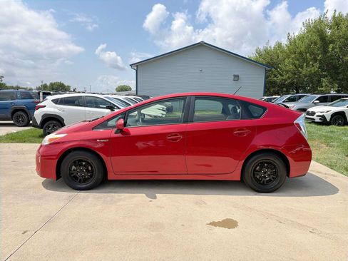 Used 2013 Toyota Prius Three FWD image 3