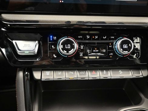 New 2025 GMC Sierra 2500 AT4 w/ AT4 Premium Plus Package image 21