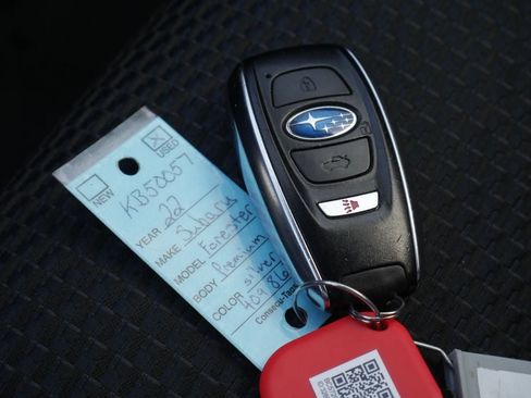 Used 2022 Subaru Forester Premium AWD/4WD image 49