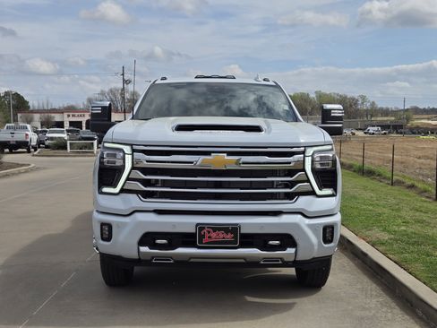 New 2026 Chevrolet Silverado 3500 High Country w/ Technology Package image 2