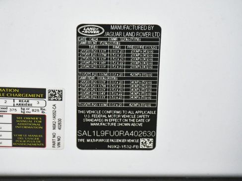 Used 2024 Land Rover Range Rover Sport Dynamic SE image 24