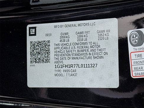 Used 2020 Chevrolet Camaro SS image 32