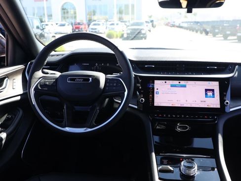 New 2026 Jeep Grand Cherokee L Limited w/ Limited Altitude Package image 22