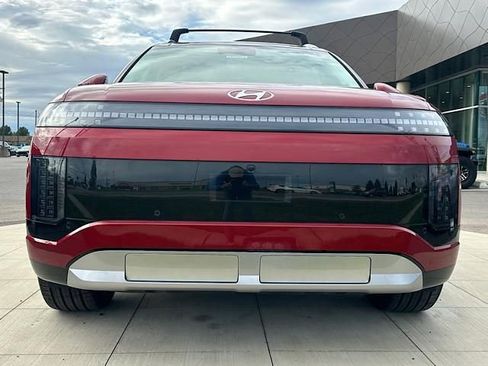 New 2026 Hyundai Ioniq 9 Limited image 2