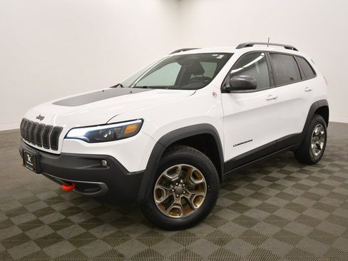 Used 2019 Jeep Cherokee Trailhawk w/ Cold Weather Group image 2