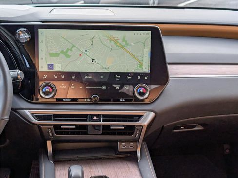 Used 2024 Lexus RX 350 Premium image 18