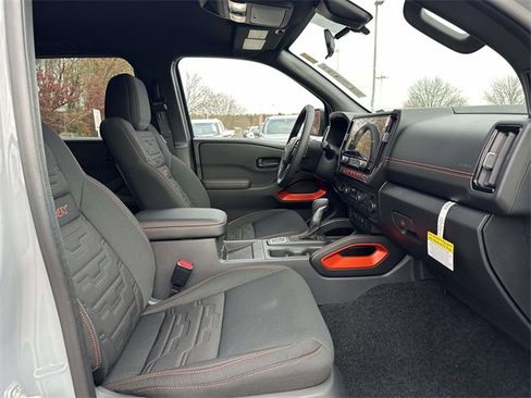 New 2026 Nissan Frontier PRO-4X w/ Pro-4x Convenience Package image 10