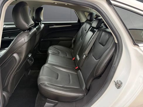 Used 2016 Ford Fusion Titanium FWD image 19