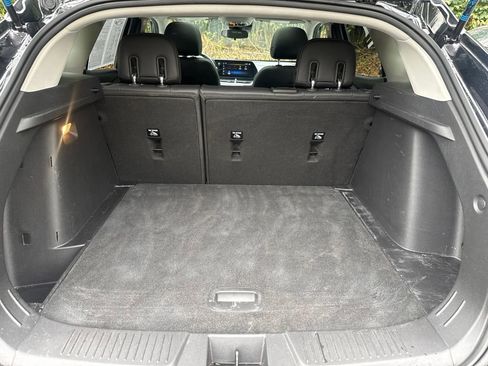 Used 2024 Chevrolet Trax ACTIV w/ Sunroof Package FWD image 10