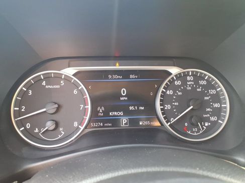 Certified 2024 Nissan Sentra SV FWD image 10