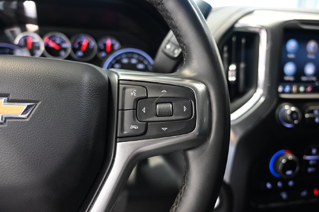 Used 2023 Chevrolet Silverado 3500 LTZ AWD/4WD image 24
