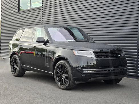 Used 2023 Land Rover Range Rover SE AWD/4WD image 8