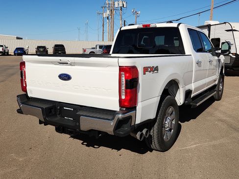 New 2026 Ford F250 Lariat w/ Chrome Package image 4