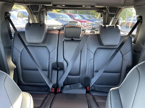 New 2025 Ford Bronco Outer Banks w/ Sasquatch Package image 15