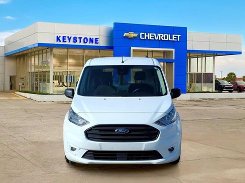 Used 2019 Ford Transit Connect XLT FWD image 2