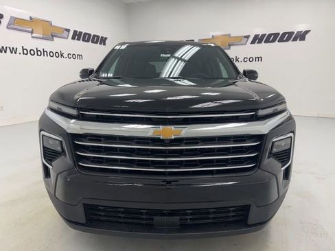 New 2026 Chevrolet Traverse LT w/ Sun and Wheel Package image 2