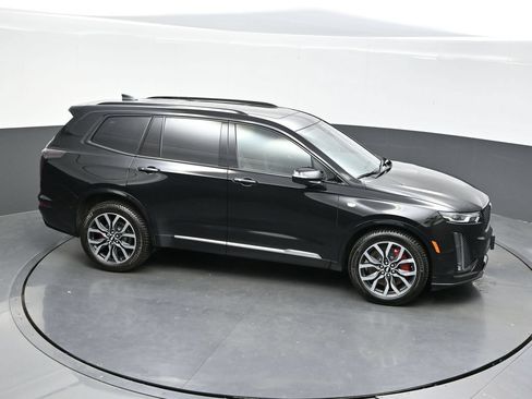 Certified 2023 Cadillac XT6 Sport w/ Technology Package AWD/4WD image 34