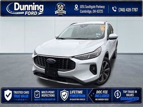Used 2025 Ford Escape Platinum AWD/4WD image 1