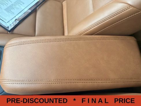 Used 2024 Cadillac XT4 Sport AWD/4WD image 6