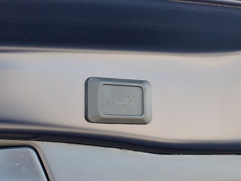 New 2025 Toyota RAV4 XLE Premium image 6