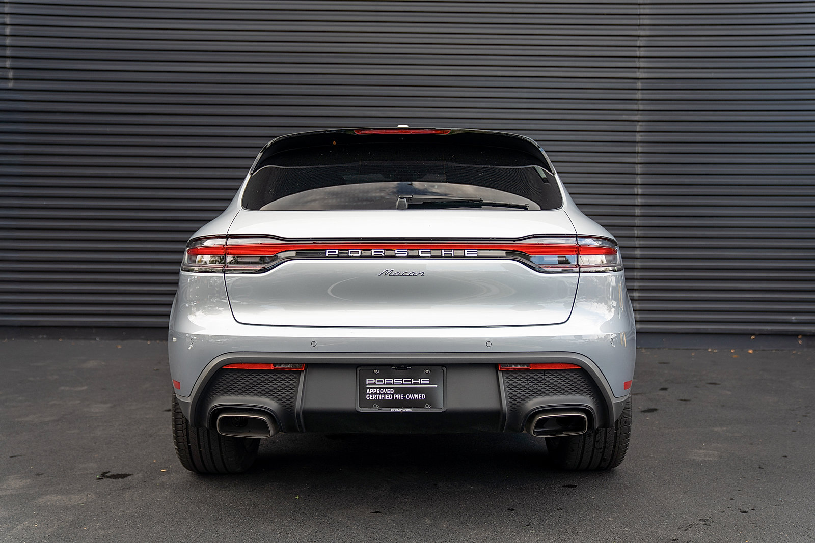 Used 2026 Porsche Macan AWD/4WD image 29