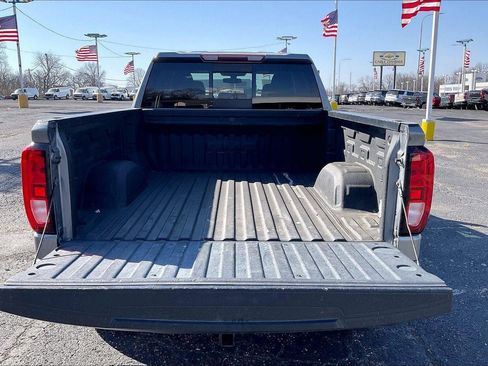 Used 2020 GMC Sierra 1500 Elevation w/ Elevation Value Package image 4