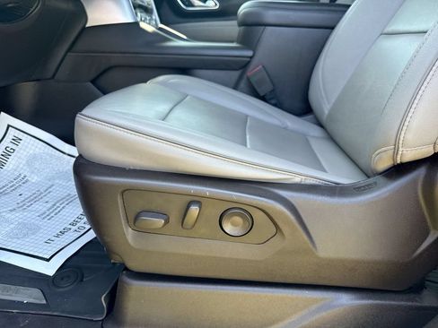 Used 2023 GMC Yukon XL SLT w/ SLT Luxury Package AWD/4WD image 24