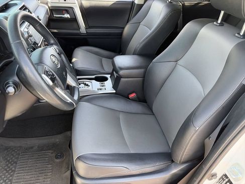 Used 2019 Toyota 4Runner SR5 Premium RWD image 13