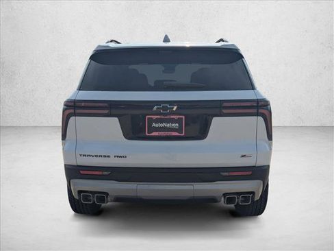 New 2026 Chevrolet Traverse Z71 w/ Enhanced Driving Package image 9
