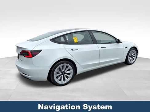 Used 2022 Tesla Model 3 Long Range AWD/4WD image 6