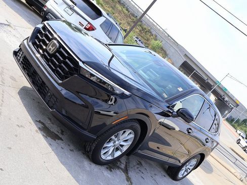 Used 2024 Honda CR-V EX-L image 3