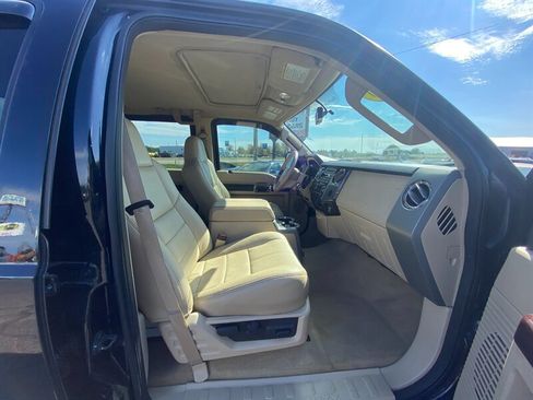 Used 2010 Ford F250 Lariat image 12