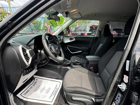 Used 2024 Kia Soul LX w/ Option Group 015 FWD image 20