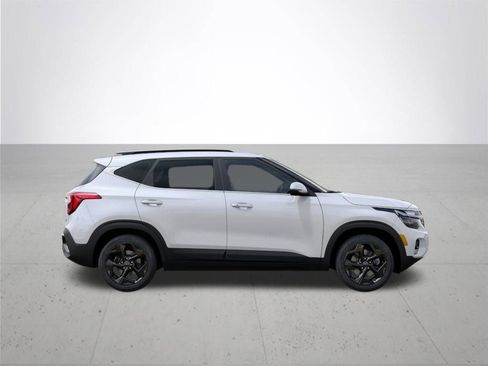 New 2026 Kia Seltos EX image 7