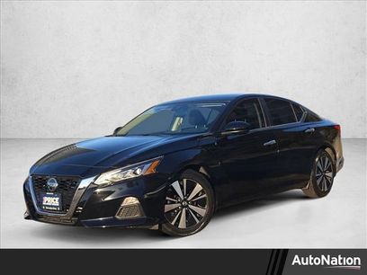 Used 2022 Nissan Altima 2.5 SV