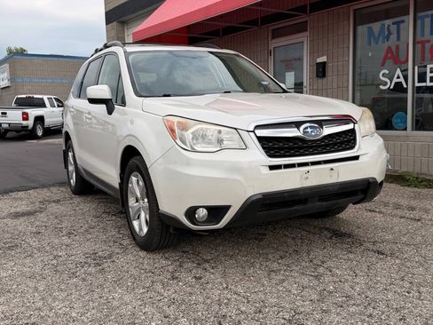Used 2015 Subaru Forester 2.5i Premium AWD/4WD image 2