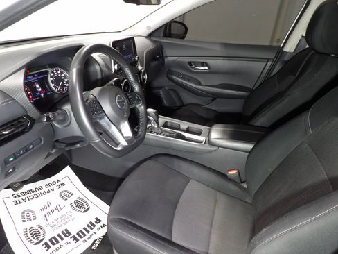 Used 2022 Nissan Sentra SV w/ Trunk Package FWD image 10