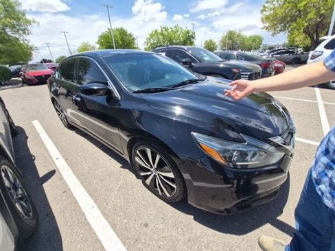 Used 2017 Nissan Altima 2.5 SR FWD image 12