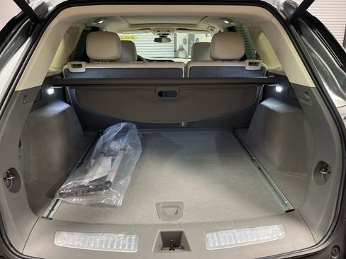 Certified 2023 Cadillac XT5 Premium Luxury image 20