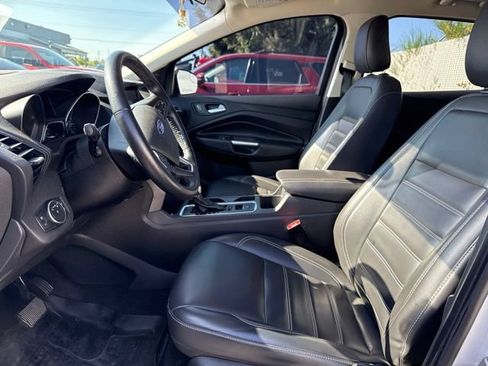 Used 2019 Ford Escape SEL AWD/4WD image 6