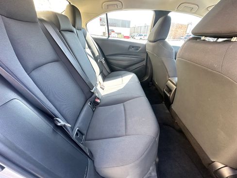 Used 2022 Toyota Corolla LE image 12